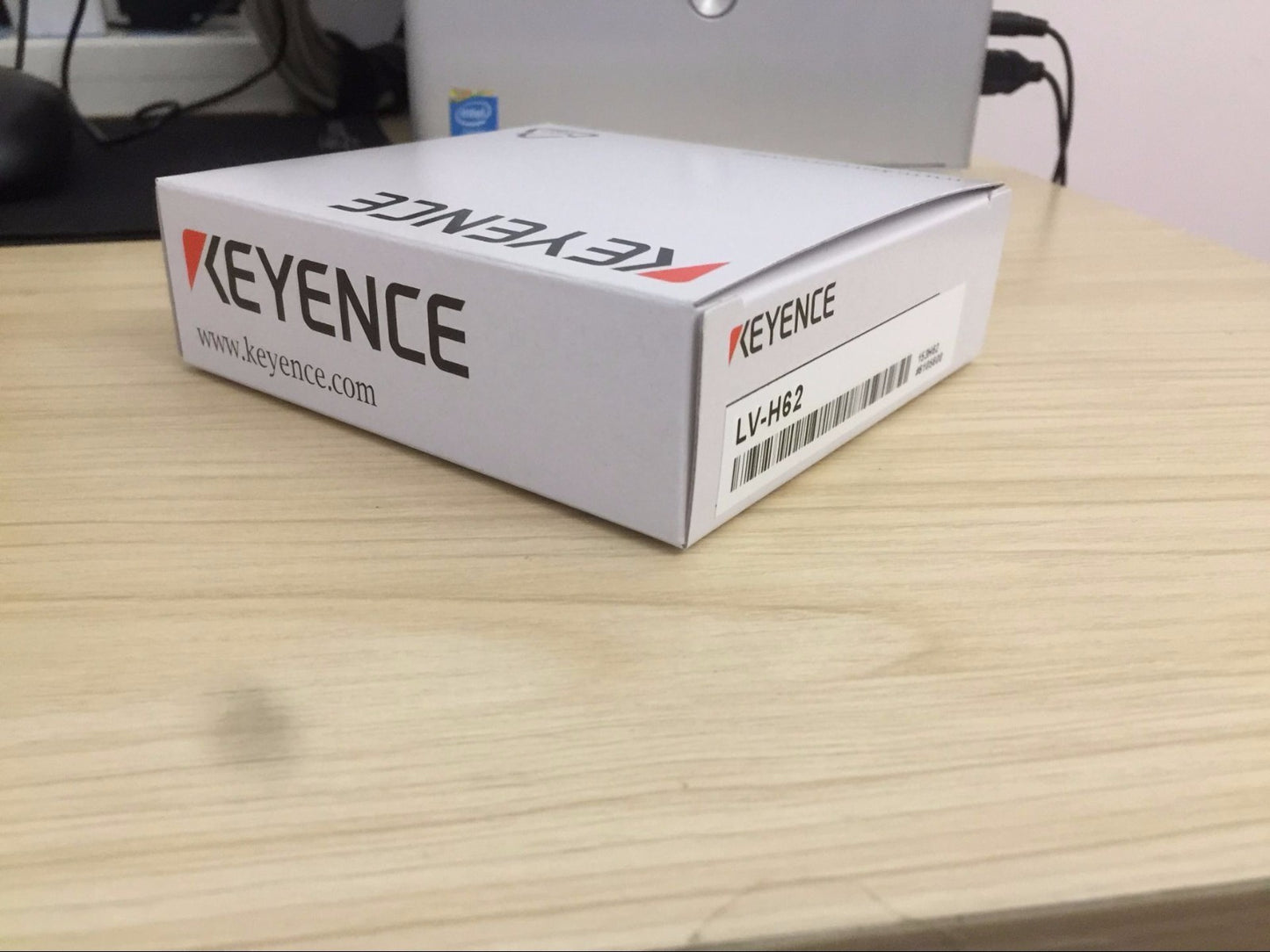 keyence LV-H62 LVH62 Laser Sensor