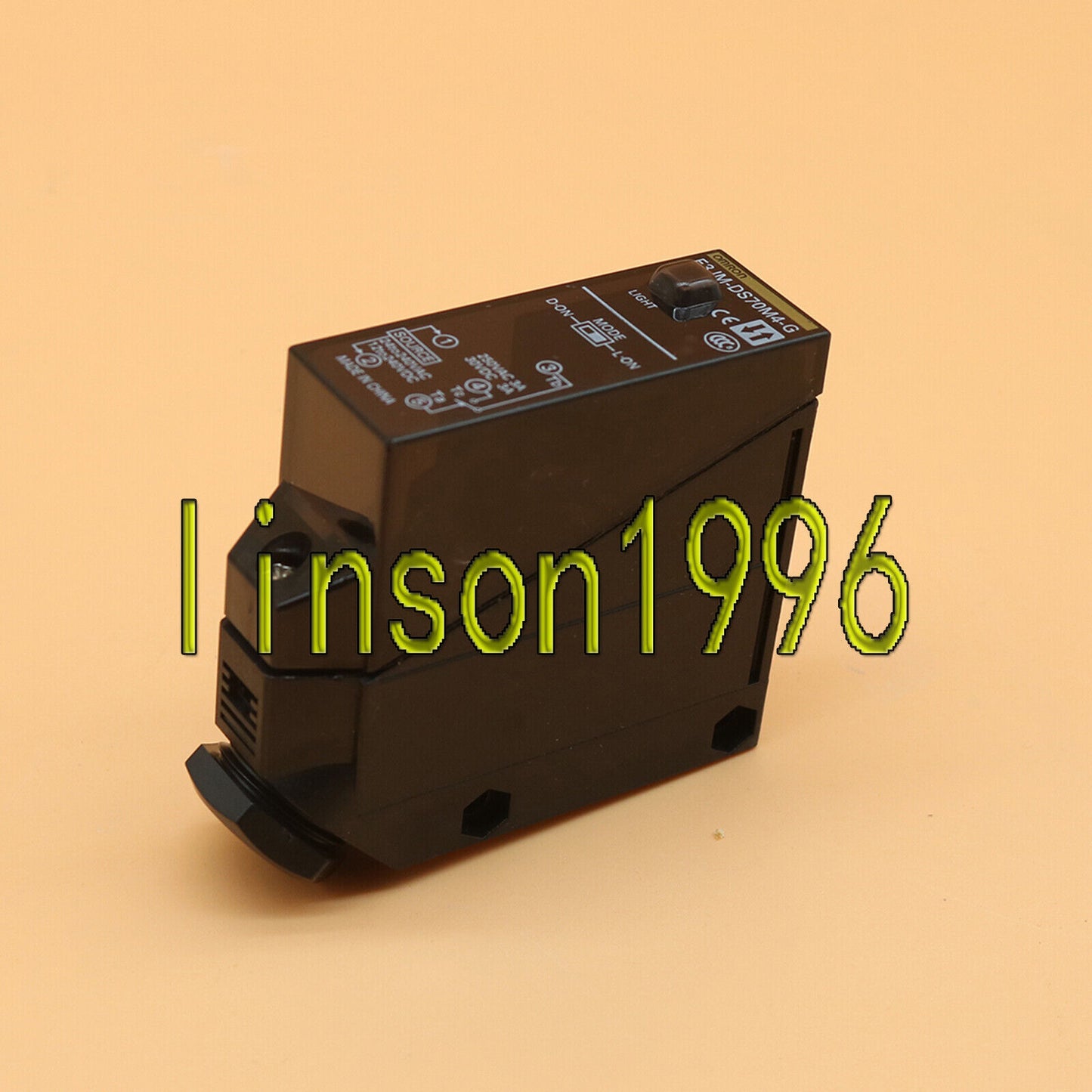 OMRON PLC Photoelectric Switch E3JM-DS70M4-G - OMRON