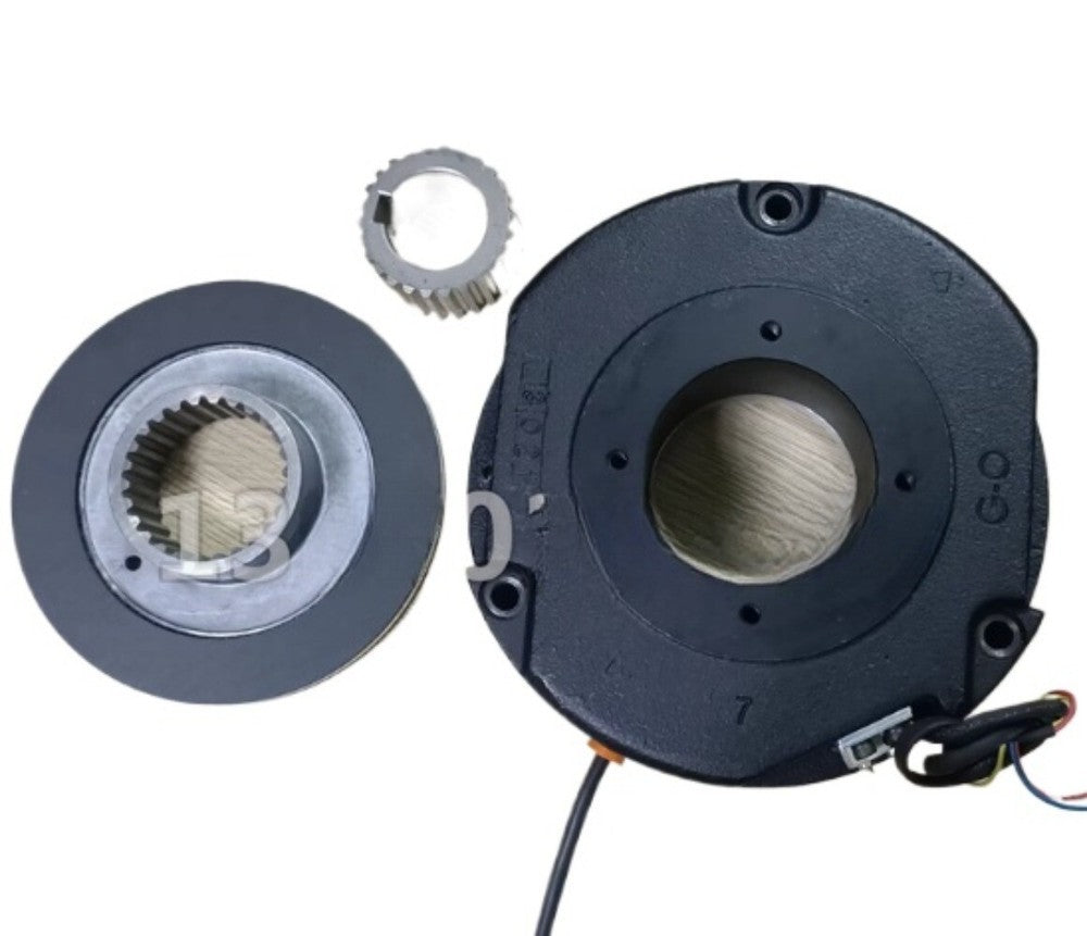 1PC lenze electrical machiner BFK458-12E/50NM 103VDC
