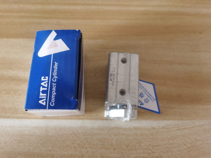 1PCS  AirTAC TACQ12X15S  Cylinder Free Shipping