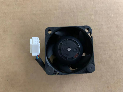 new NIDEC V40S12BUB5-57A05 12V 0.53A IBM X3250M4 Server Fan FRU 81Y7454