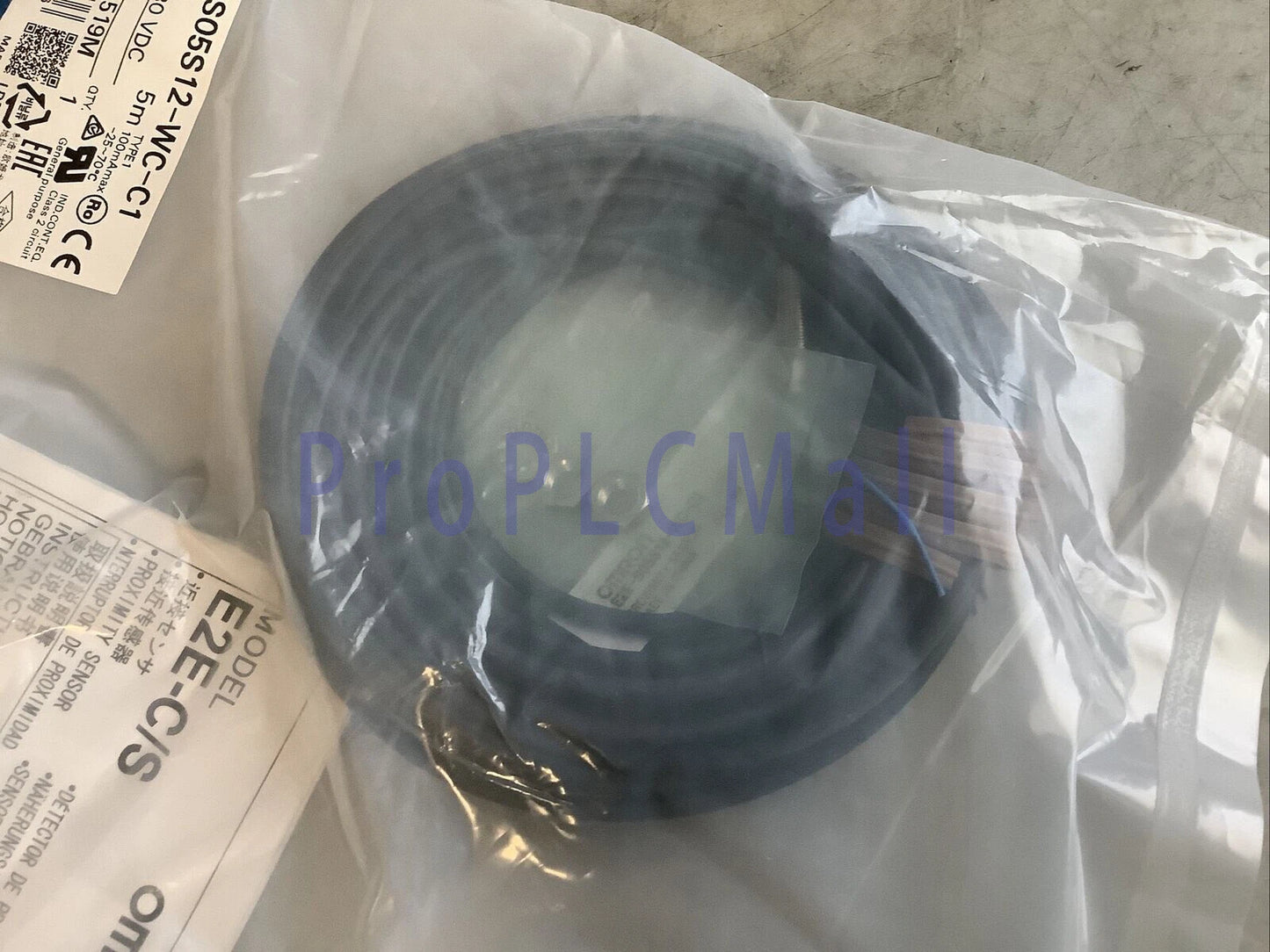 Omron E2E-S05S12-WC-C1 Proximity Switch Free Shipping E2ES05S12WCC1 1PCS