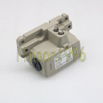 OMRON VB-2111 Limit Switch - OMRON