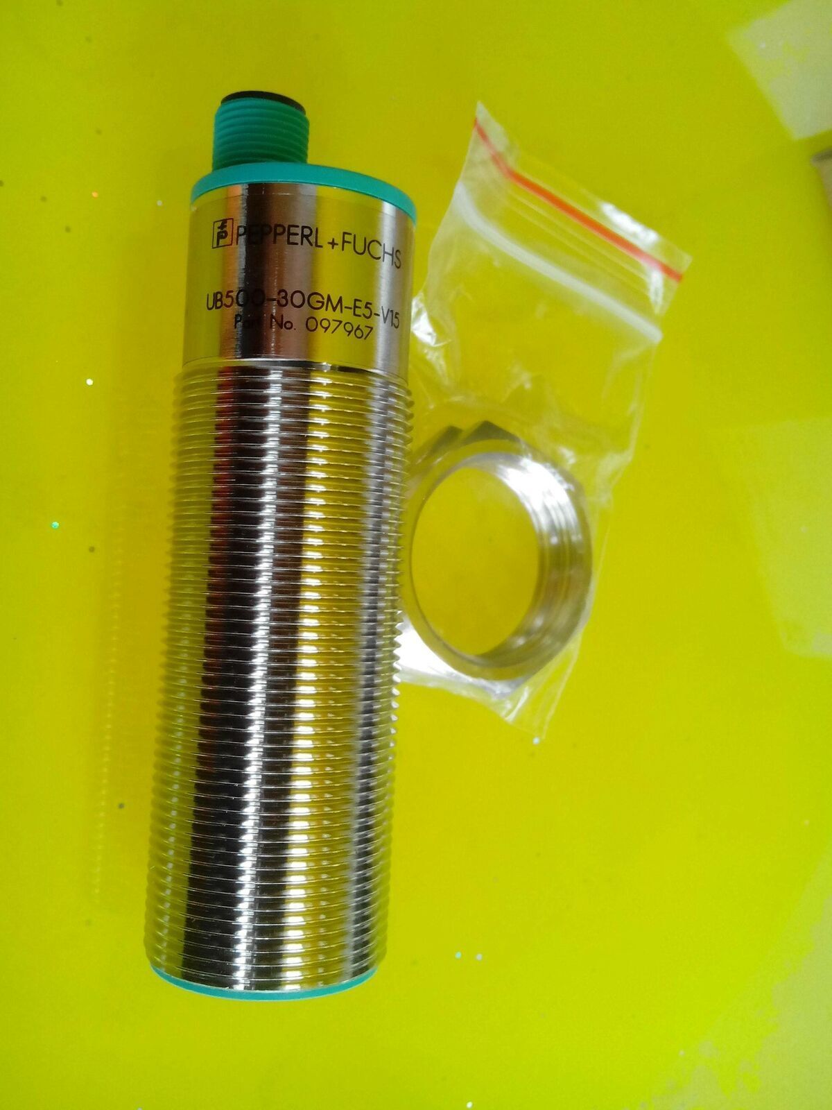 Ultrasonic Sensor UB500-30GM-E5-V15 - PEPPERL+FUCHS