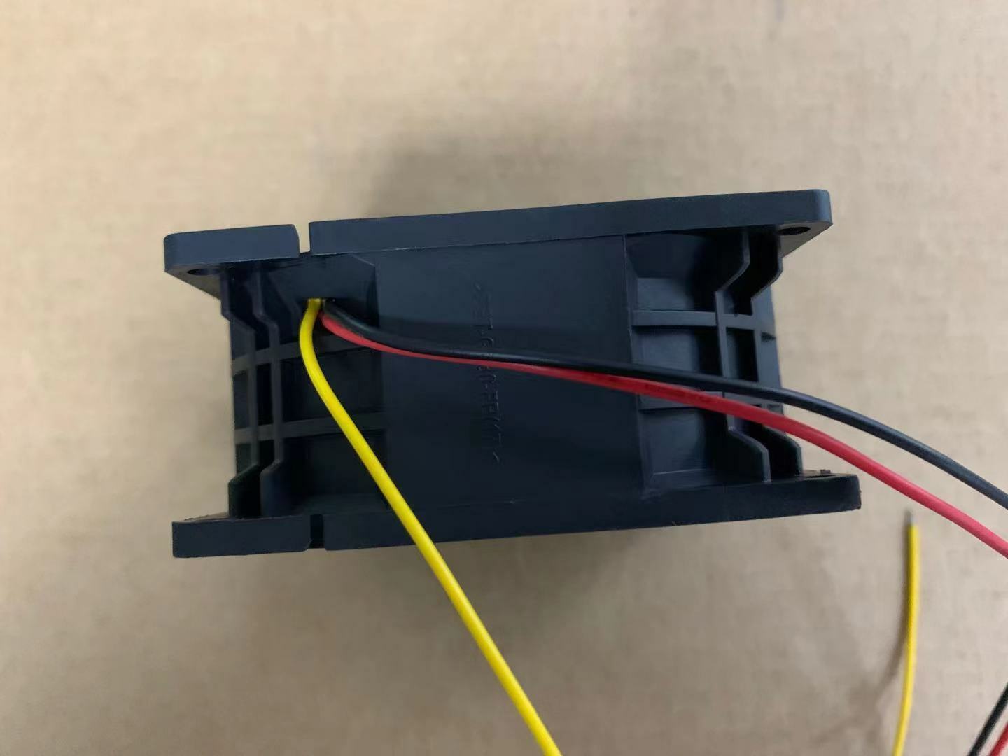 new 1PCS DELTA PFB0824EHE DC24V 8038 fan 8 cm large air volume inverter fan