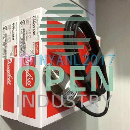 1PCS Danfoss AKS33 060G3858 pressure transmitter