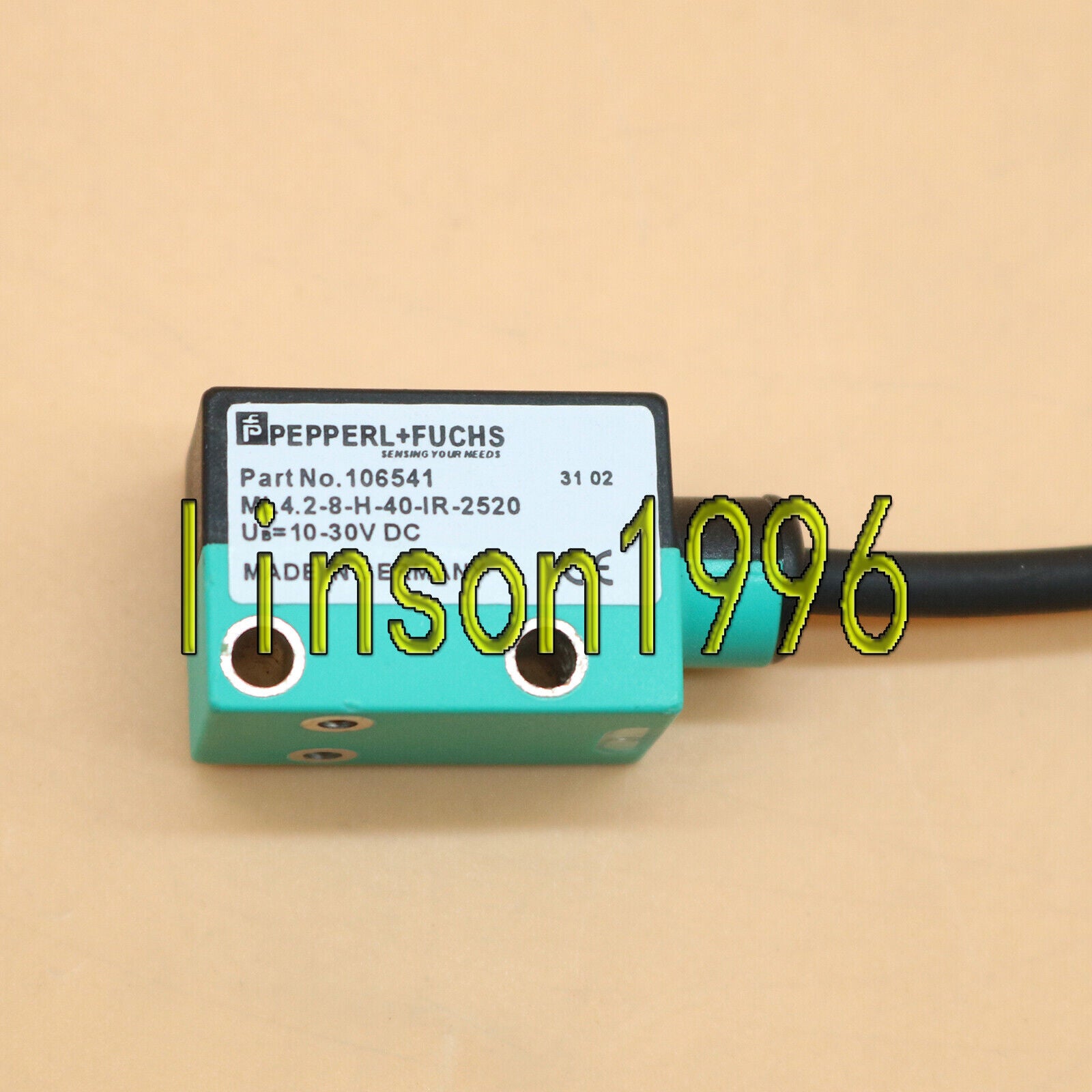 Pepperl+Fuchs ML4.2-8-H-40-IR-2520 Photoelectric Switch 1 year - High sensitivity, reliable performance, industrial and commercial use - PEPPERL+FUCHS