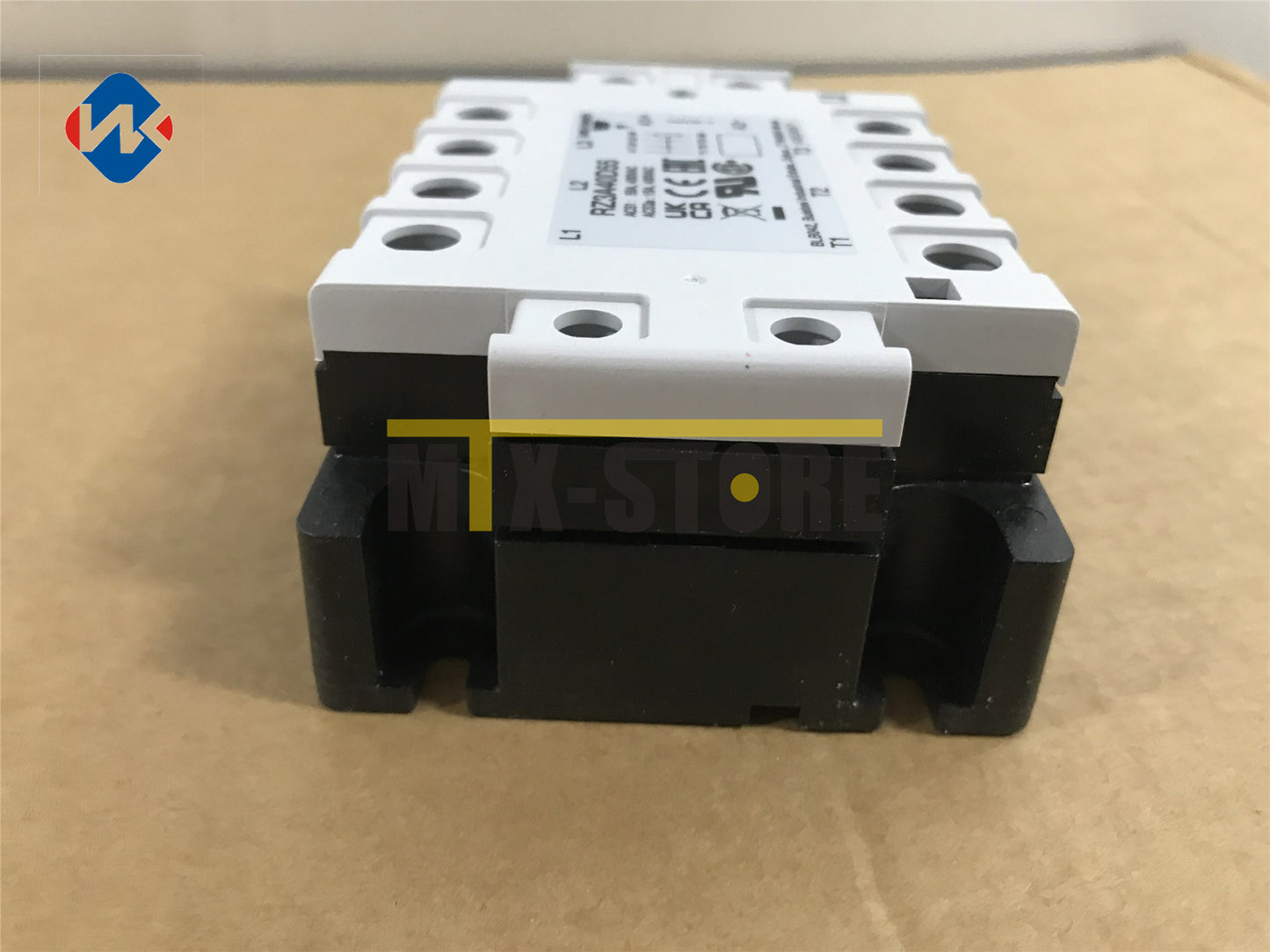 new 1pcs ONES CARLO GAVAZZI RZ3A40D55