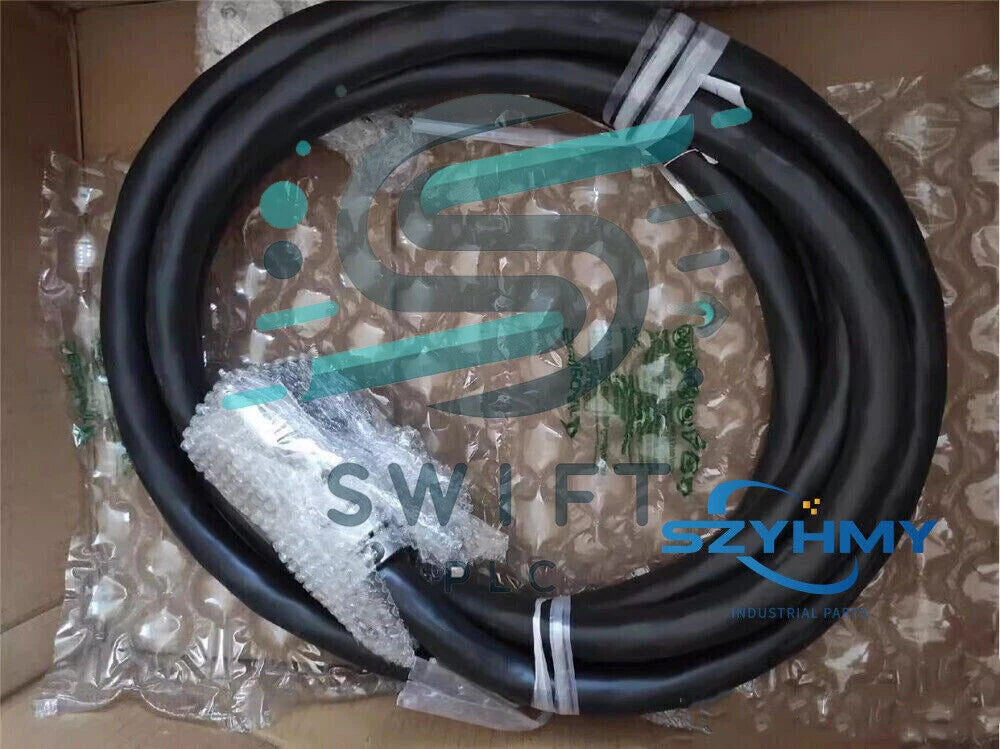 1PCS YASKAWA Robot Control Cable HW1271526-8 8M