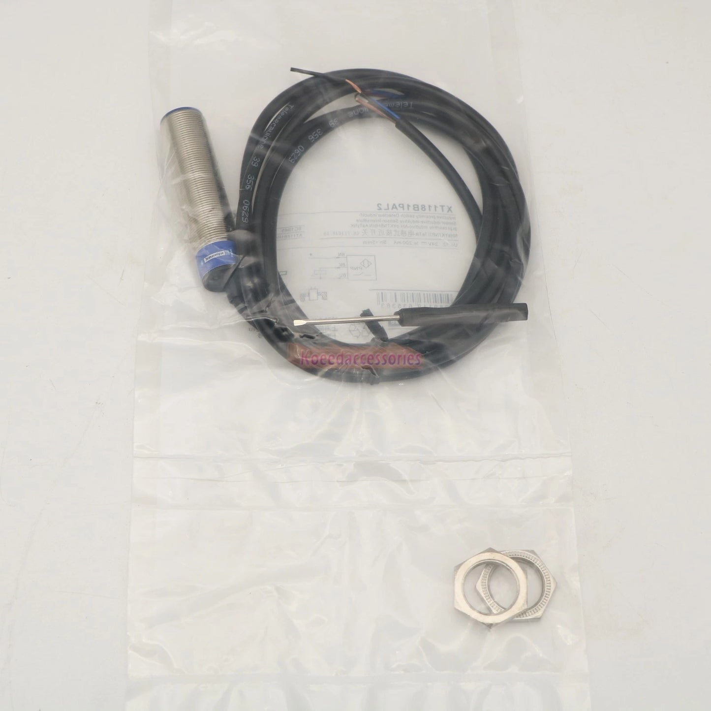 XT118B1PAL2 For Proximity Capacitive Sensor Cyl M18 12~24V Sn 5mm 1PCS