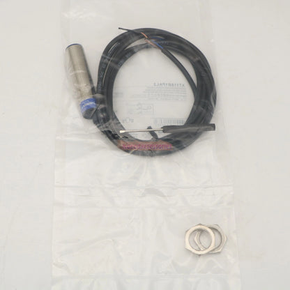 XT118B1PAL2 For Proximity Capacitive Sensor Cyl M18 12~24V Sn 5mm 1PCS