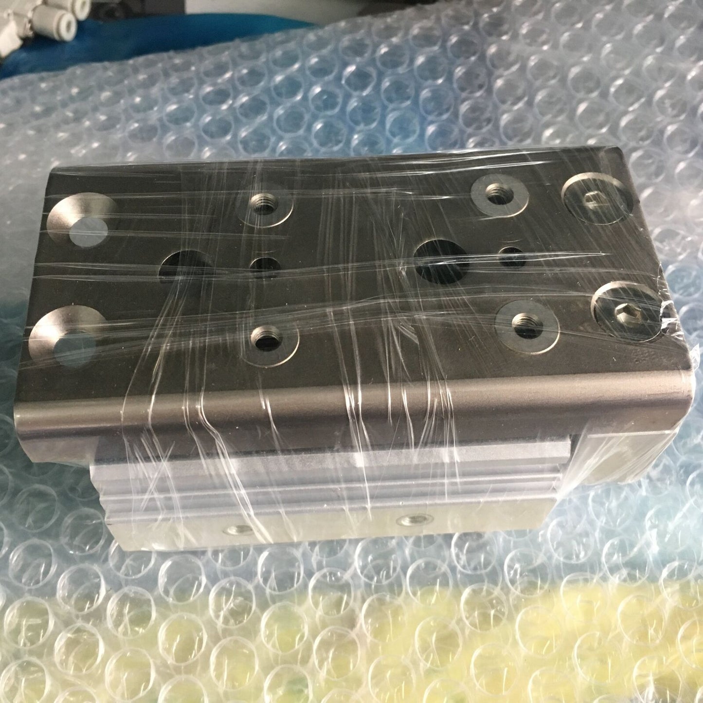 SMC MXQ20-10Z Pneumatic Cylinder - SMC