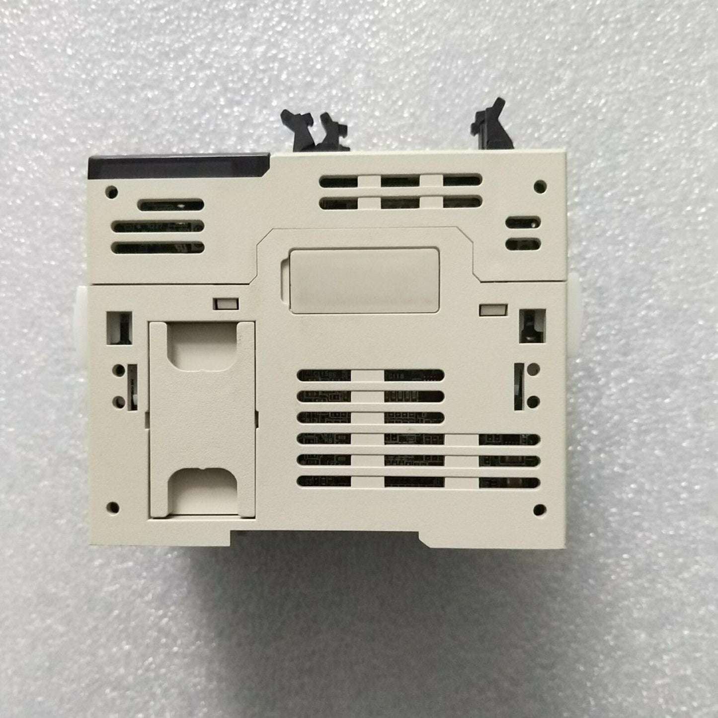 used ONE Mitsubishi FX3UC-64MT/D programmable controller - MITSUBISHI