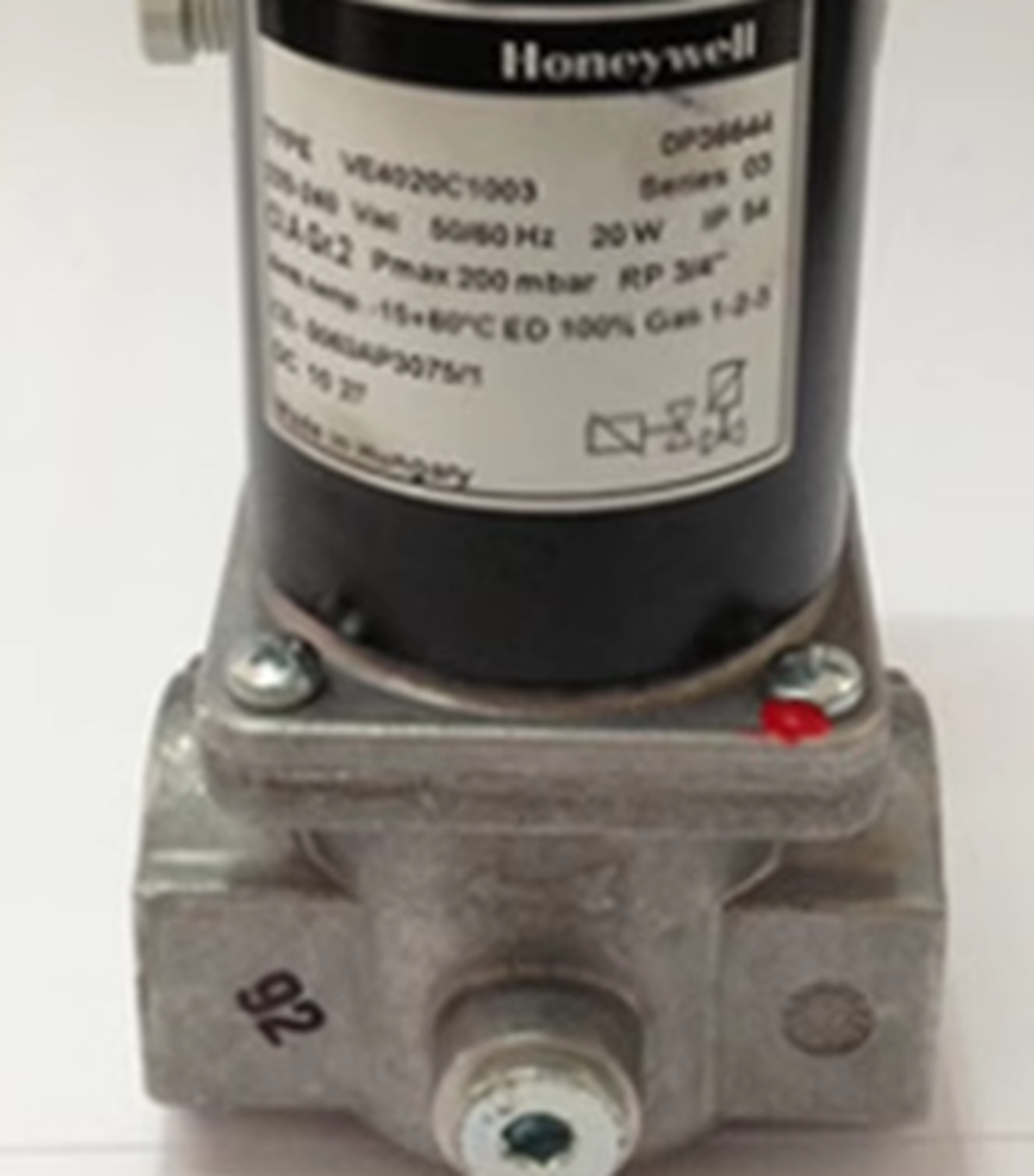 new  HONEYWELL VE4020C1003 Solenoid Valves HONEYWELL