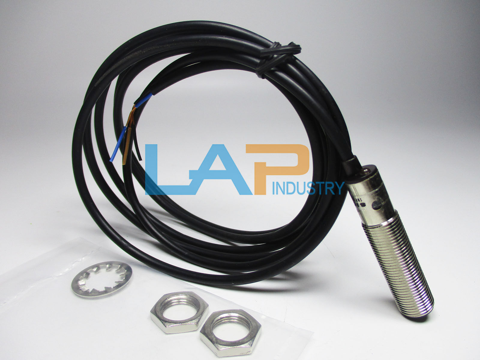 new 1PC  For Allen-Bradley Inductive Proximity Sensor  872C-D3NP12-E2