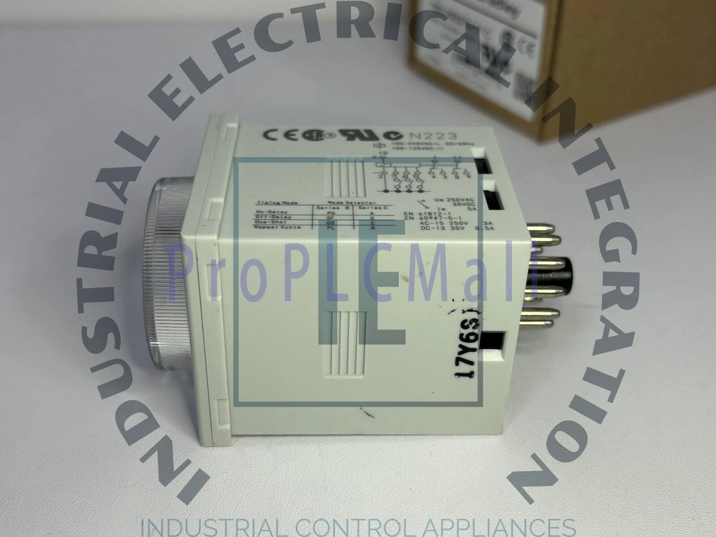 In Stock 700-HR52TA17 700HR52TA17 Time Relay #F