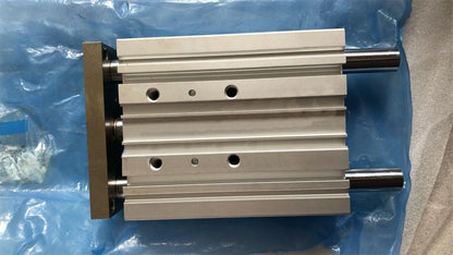 1 PCS  SMC cylinder MGPL32-100