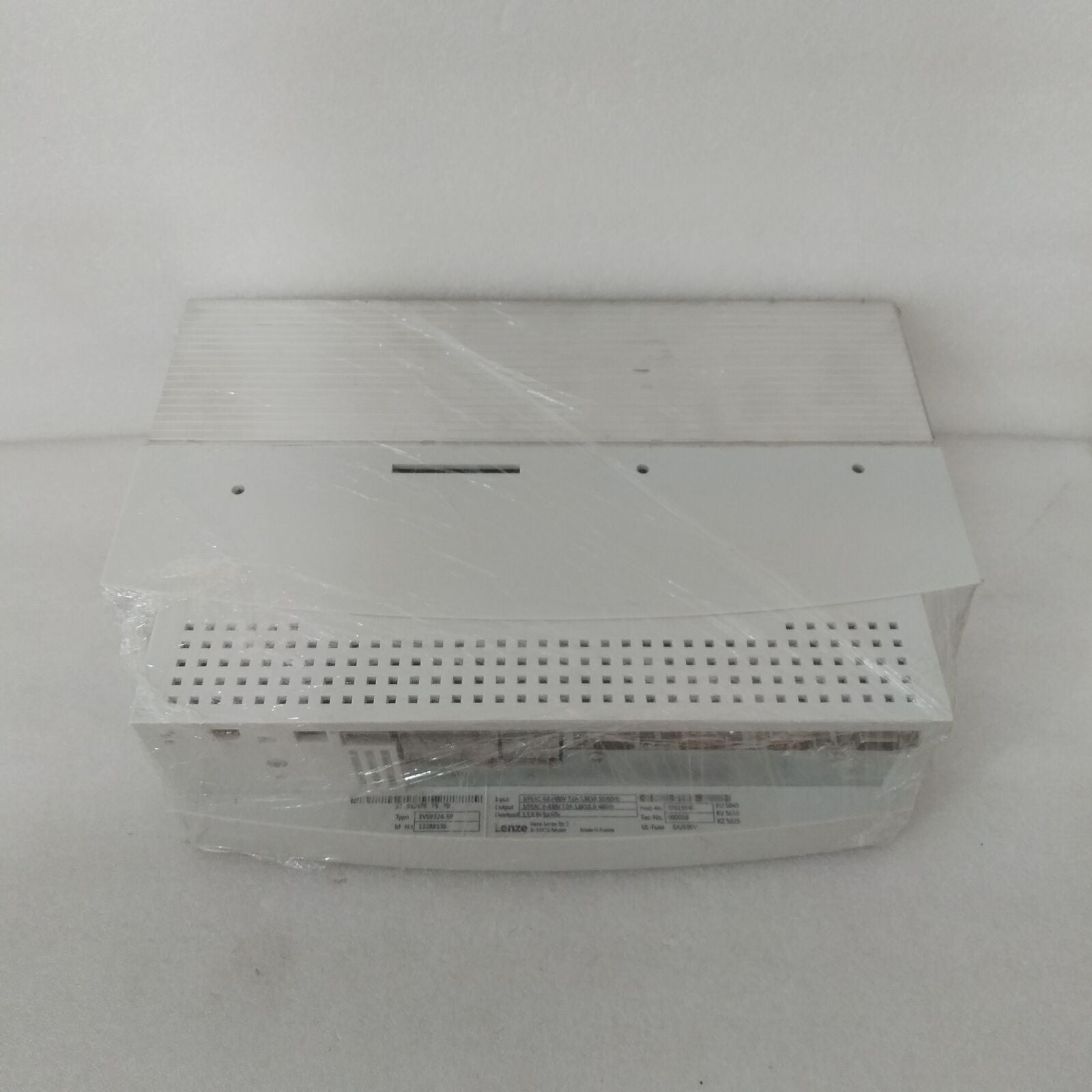 Used Lenze INVERTER EVS9324-EP within 24 hours refurbished - LENZE