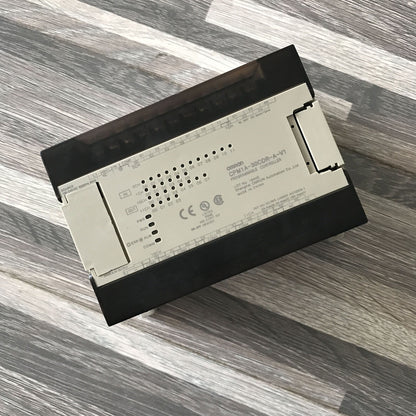 OMRON CPM1A-20CDRAV1 programmable controller - OMRON