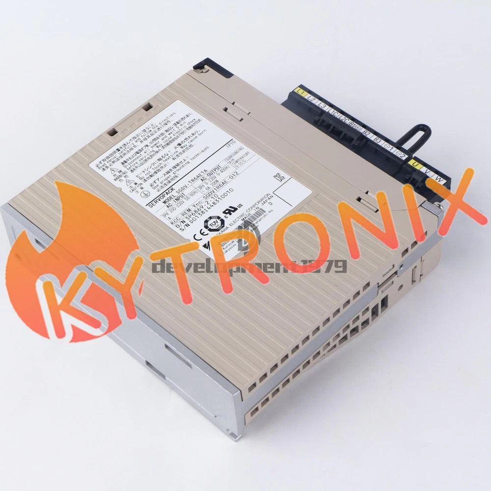 Yaskawa SGDV-1R6AE1A Servopack 3PH 0-230V 1.6A 200W SGDV1R6AE1A