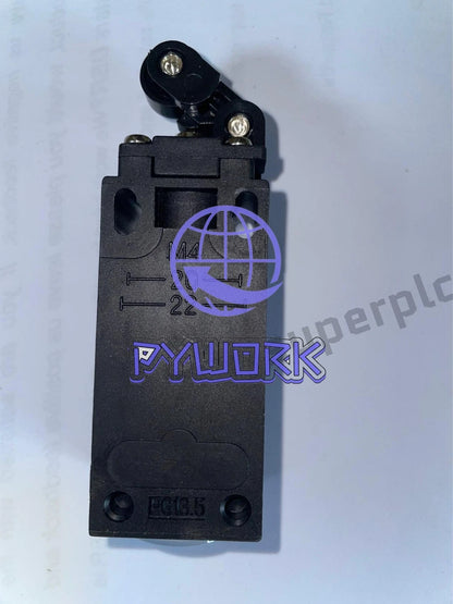 Telemecanique-XCKP121 1PCS Limit Switch XCK-P XCK-P121 FAST SHIPPING