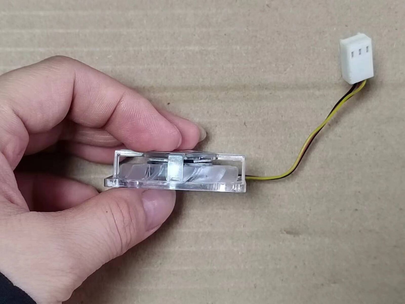 new 1pc young lin cooling fan 4010 12v 0.7w 3-wire fan - YOUNG LIN