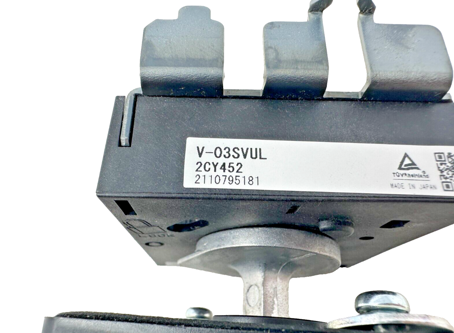 used Mitsubishi V-03SVUL Breaker Handle - MITSUBISHI
