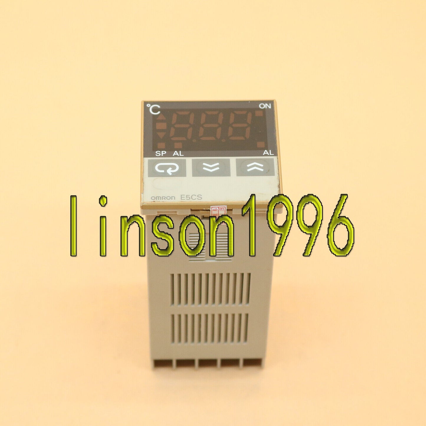 used Omron E5CS-R1KJX Temperature Controller Good - OMRON