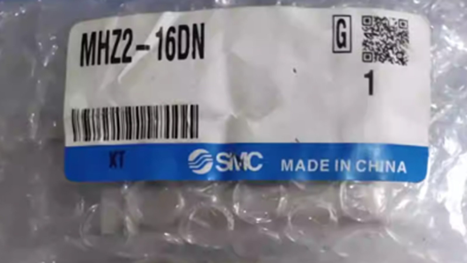 New SMC MHZ2-16DN Pneumatic Finger Cylinder - SMC