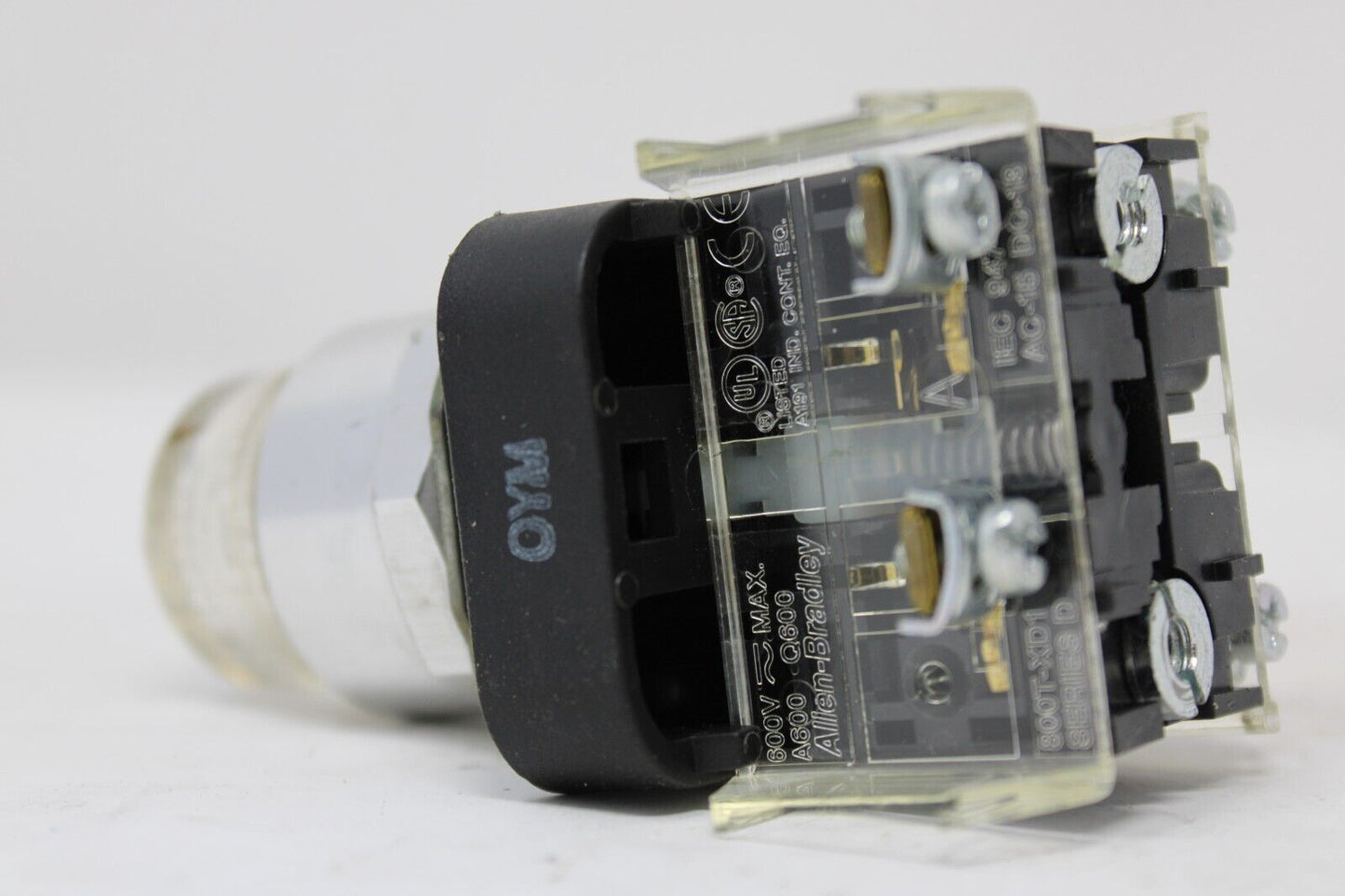 used Allen Bradley 800T-QB24CD1 Clear Illuminated Pushbutton - ALLEN BRADLEY