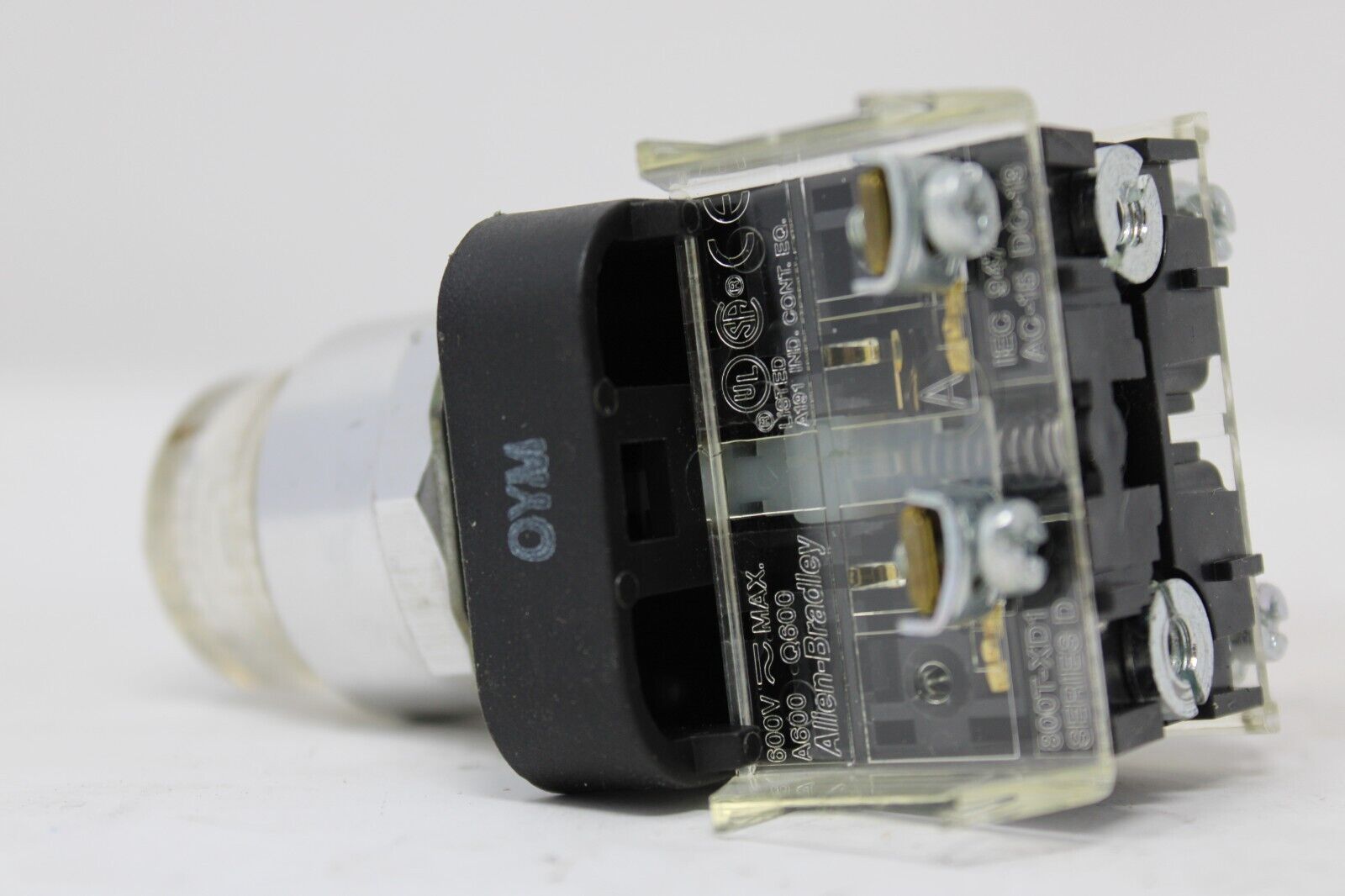 used Allen Bradley 800T-QB24CD1 Clear Illuminated Pushbutton - ALLEN BRADLEY