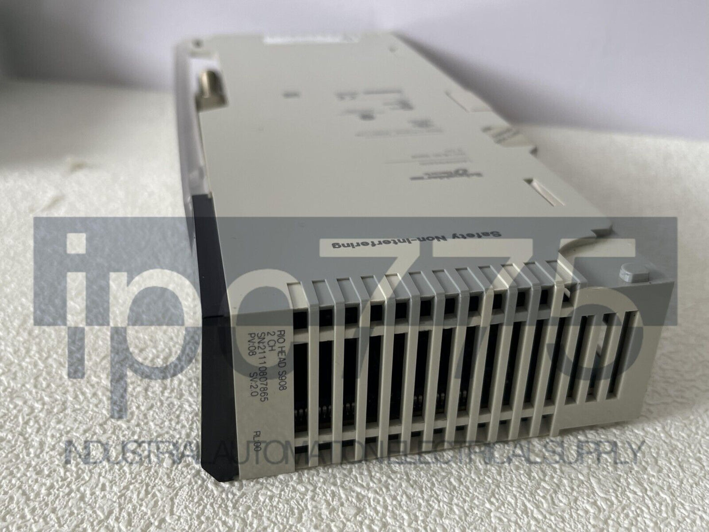 New 140CRA93200 Sealed Modicon RIO HEAD Module 140CRA93200 - MODICON