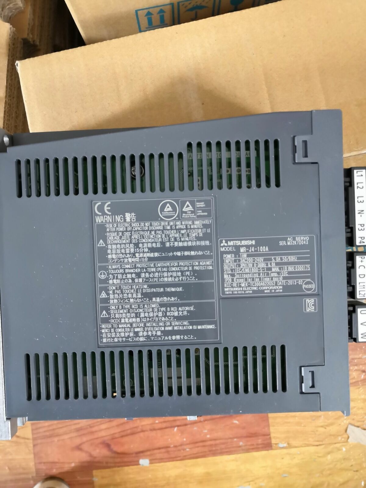 Mitsubishi servo drive MR-J4-100A in Good Condition - MITSUBISHI