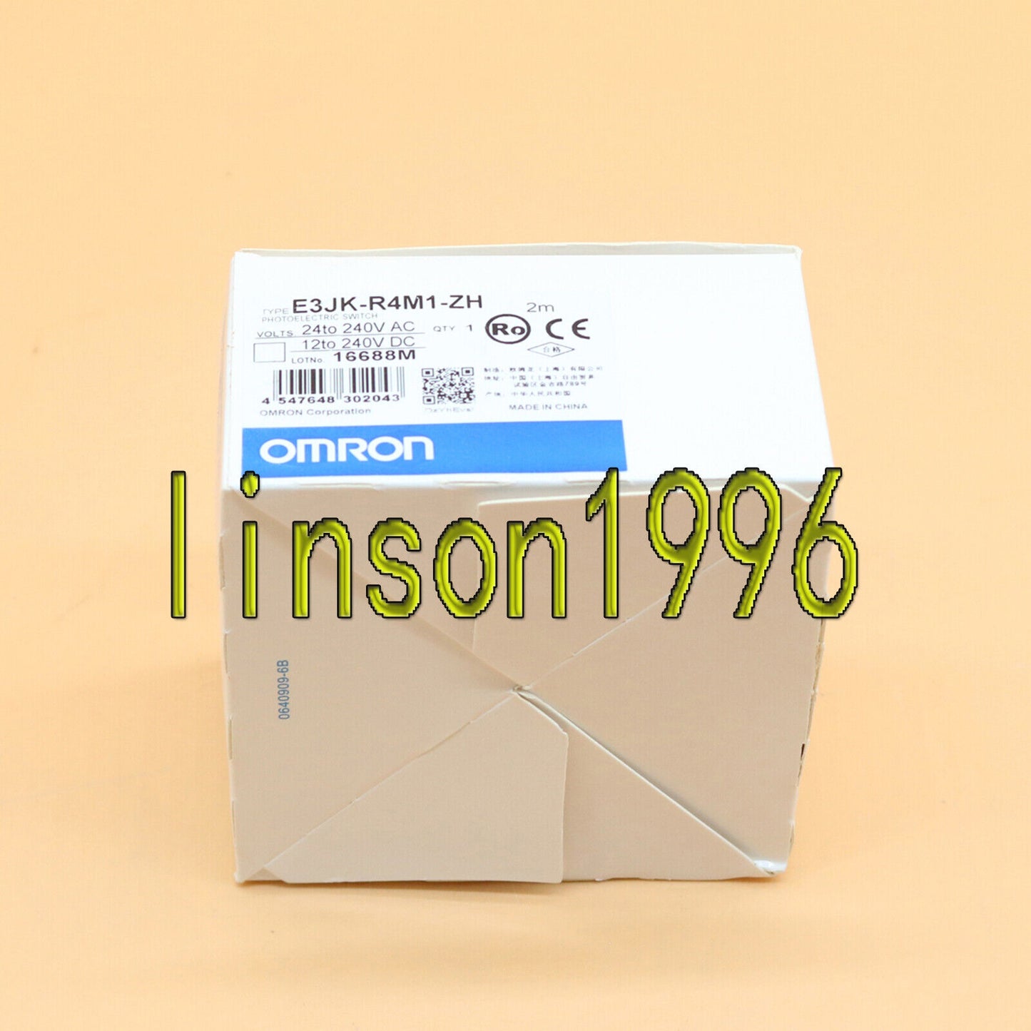 ONE OMRON E3JK-R4M1-ZH SENSOR IN BOX - OMRON