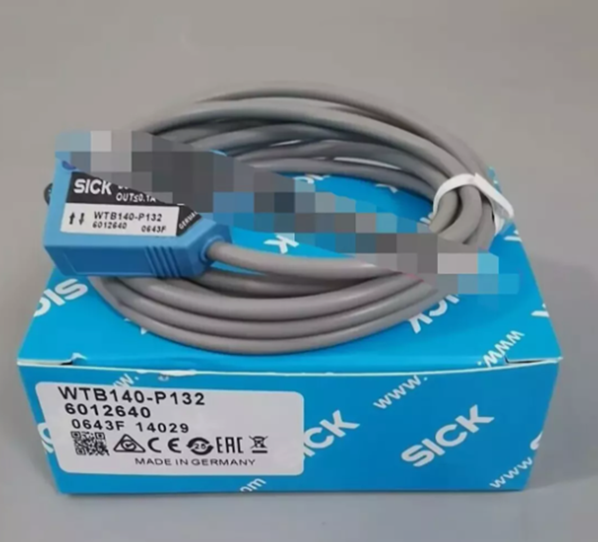 new SICK WTB140-P132 PLC Photoelectric Sensor Background Suppression - SICK