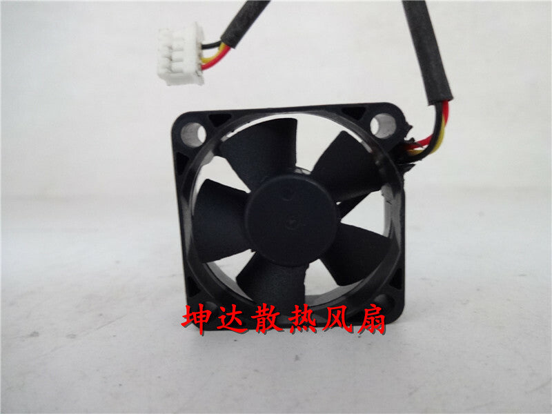 1pcs ADDA AG03012HB105300 3010 12V 0.12A 3-wire cooling fan