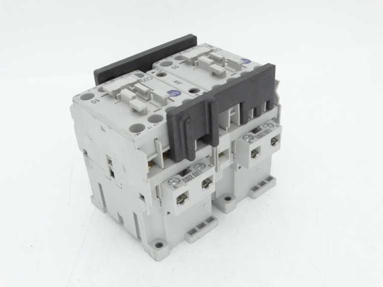 Allen Bradley 104-C09D22 Series B Contactor with 24VDC 60Hz 120W 1-Pole 200A 2000VDC 150°F-450°F 2-Pole 4-220VAC 2-4-200VAC 150°F-450°F - ALLEN BRADLEY