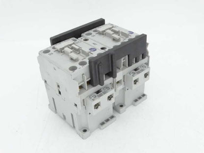 Allen Bradley 104-C09D22 Series B Contactor with 24VDC 60Hz 120W 1-Pole 200A 2000VDC 150°F-450°F 2-Pole 4-220VAC 2-4-200VAC 150°F-450°F - ALLEN BRADLEY