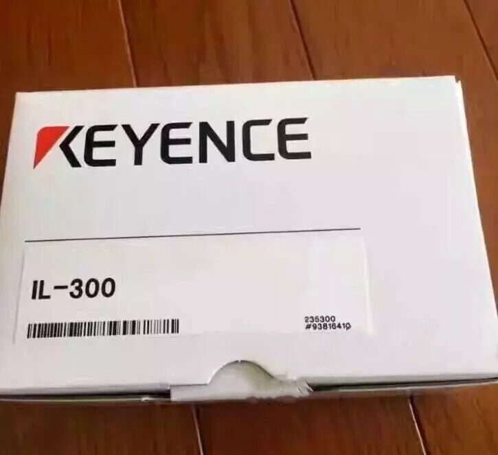 new UPS KEYENCE IL-300 Laser Sensor - UPS