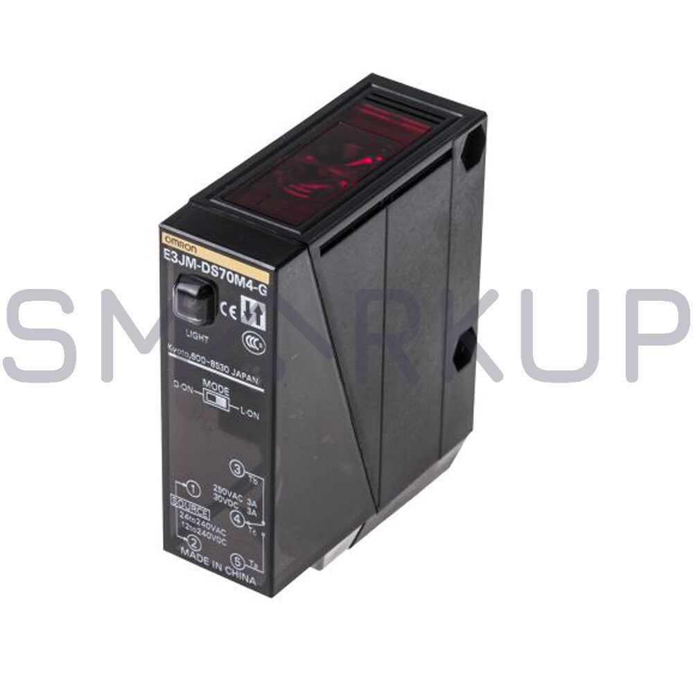 new  OMRON E3JM-DS70M4-G E3JMDS70M4G Photoelectric Switch
