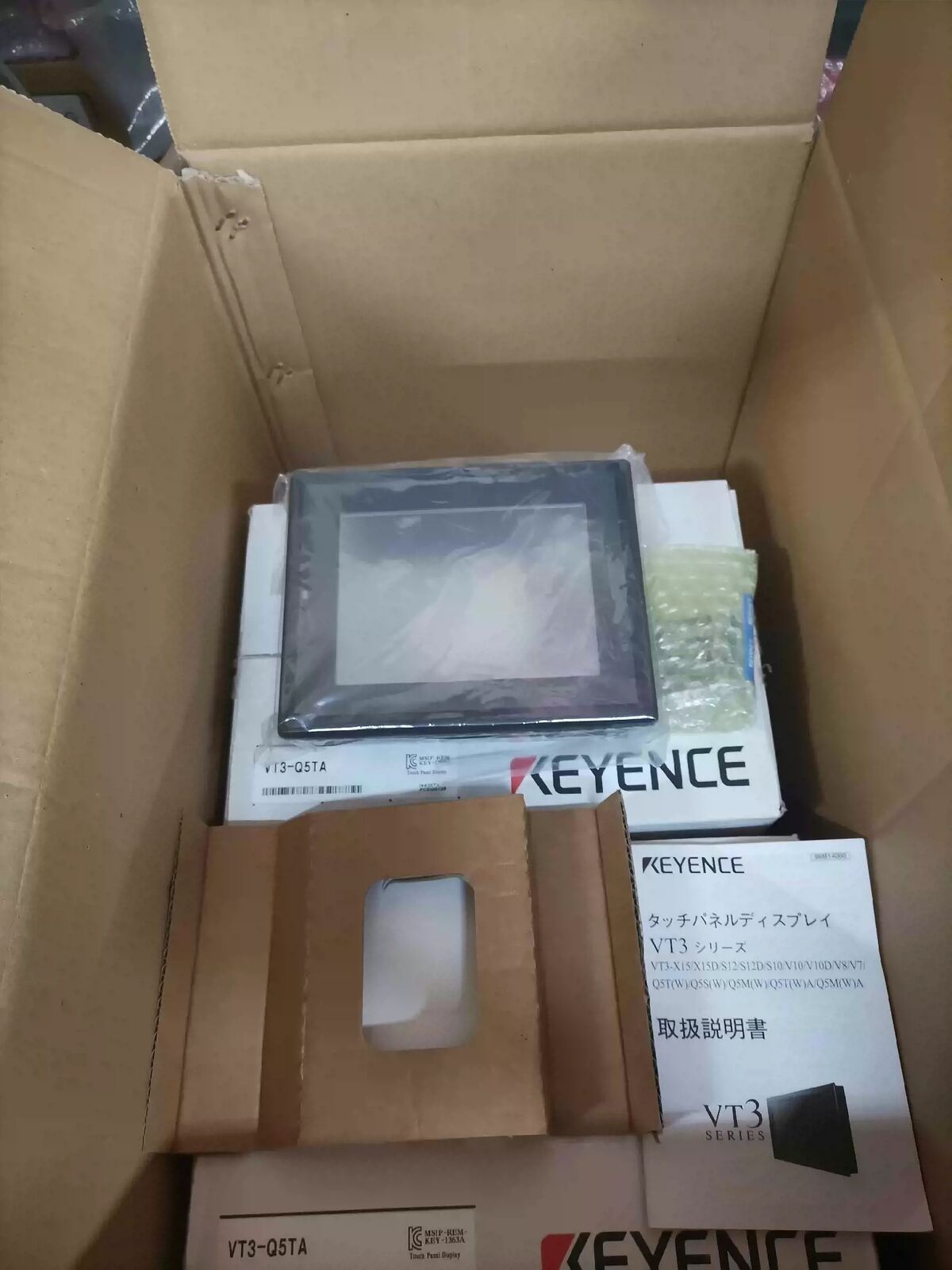 KEYENCE VT3-Q5TA: 5-inch QVGA TFT Color Touch Screen DC Power Supply - KEYENCE