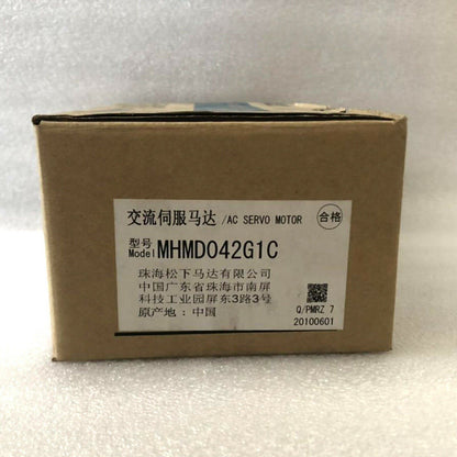 Panasonic AC Servo Motor MHMD042G1C - PANASONIC
