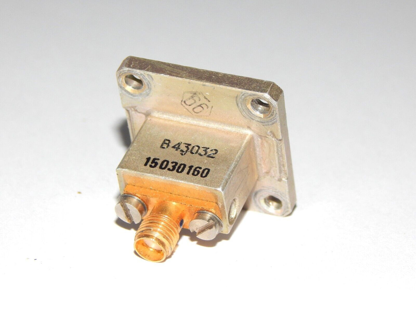 used Waveguide Adapter WR62 to SMA - ACCUCOM