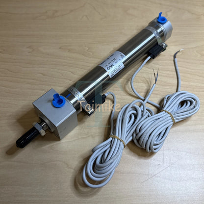 ! SMC CDM2RB32-150Z-H7BWL Round Body Pneumatic Cylinder w/ D-H7BW Sensors
