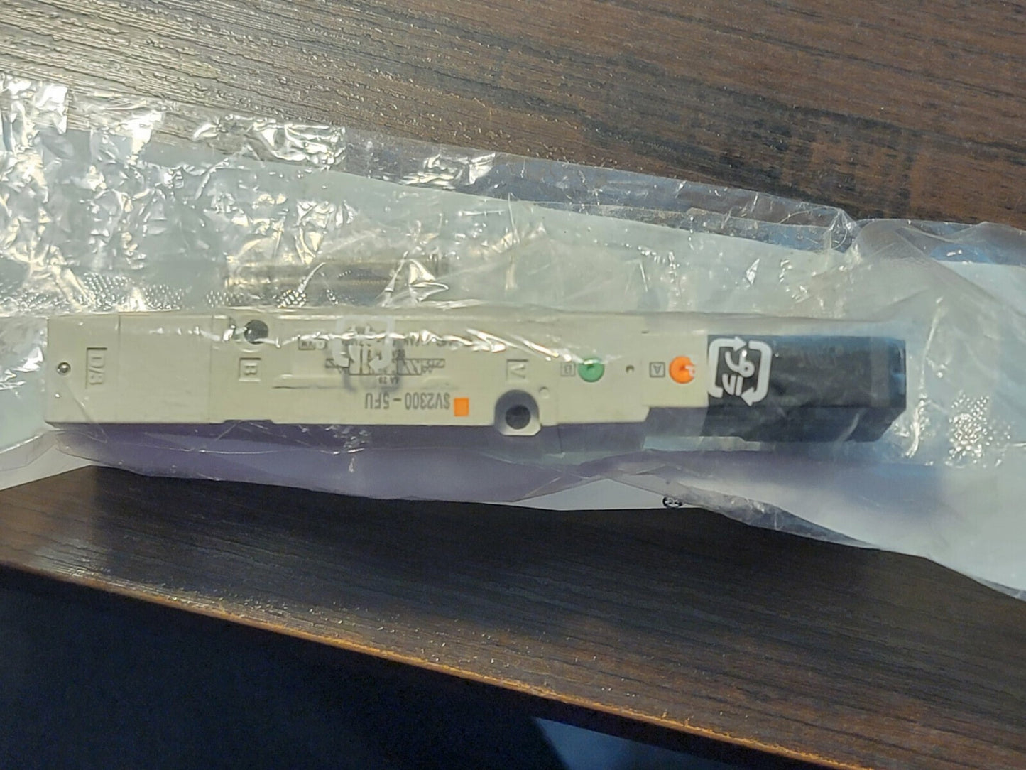 1pcs SMC SV2300-5FU SV2A52 Solenoid Valve 5-Port, 2-Position SEALED