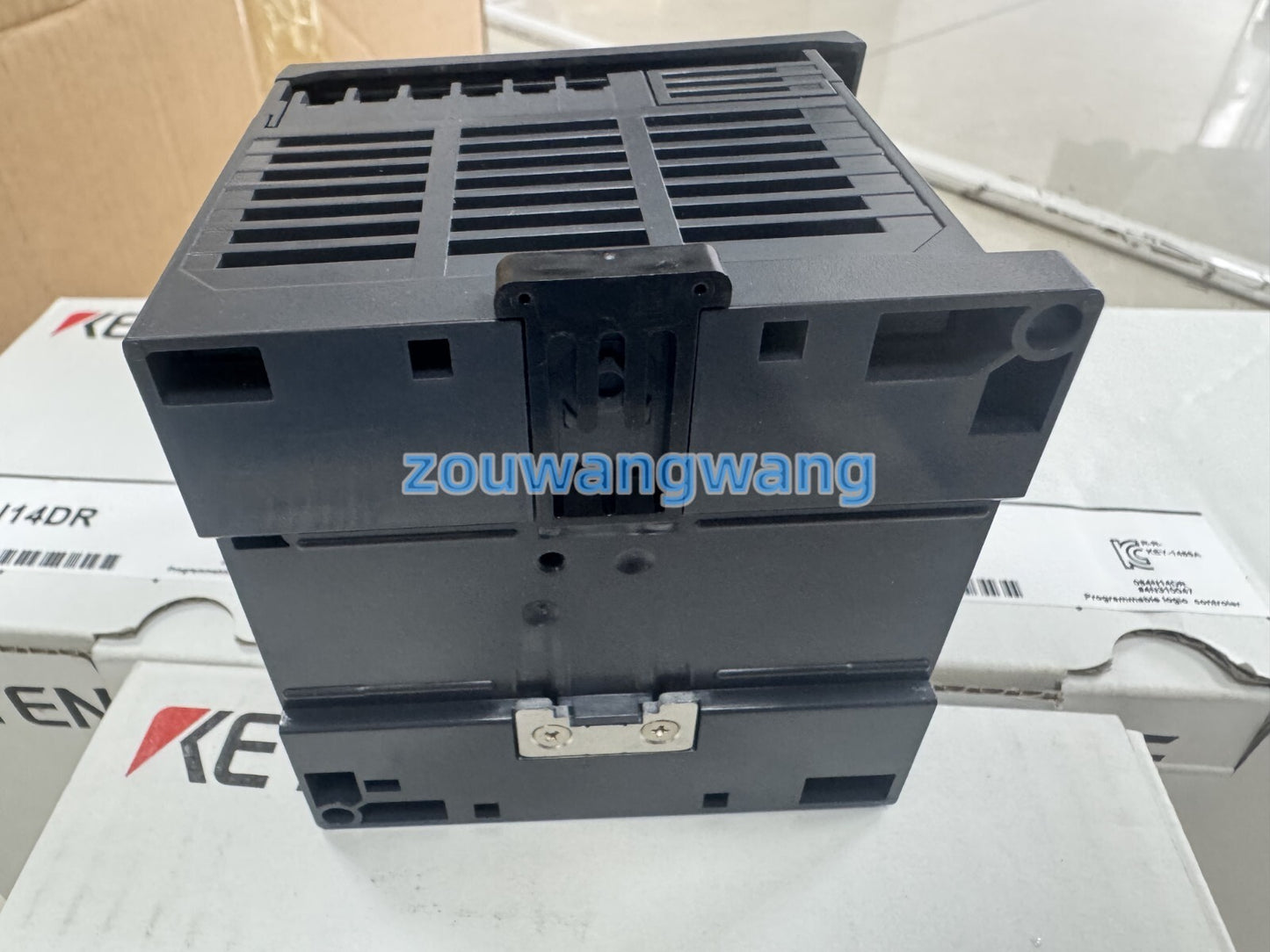 new 1pcs In Box Keyence KV-N14DR (KVN14DR)Programmable Controller