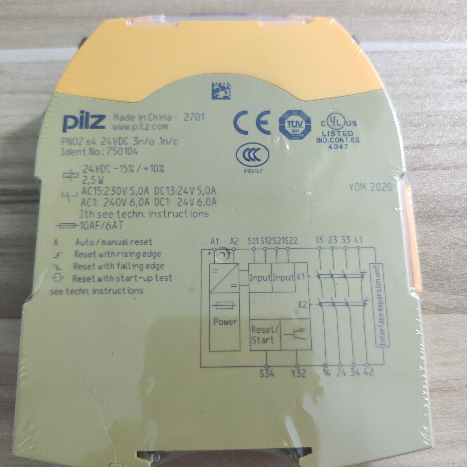 Sealed PILZ 750104 Relay PNOZ s4 24VDC 1PC - PILZ