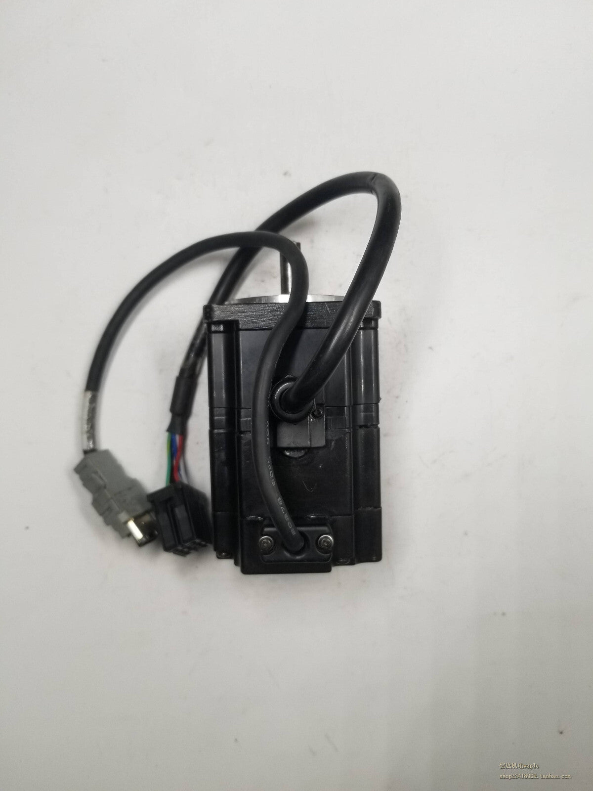 YASKAWA AC SERVO MOTOR SGMPH-01AAA-TE21 SHIPPIN