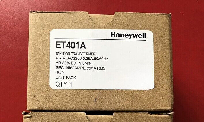 new  In Box Honeywell ET401A Ignition Transformer