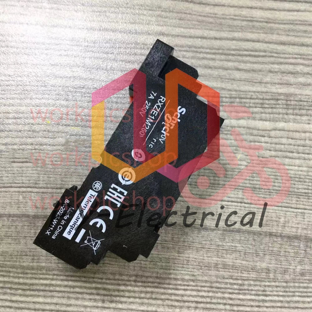 10PCS/BOX Relay base RXZE1M2C
